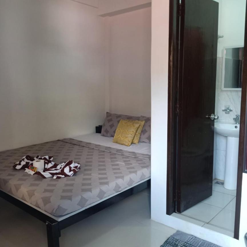 Chelle'S Apartelle-Inn El Nido Buitenkant foto